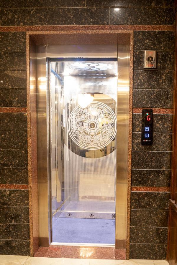 Hotel Divine Lakshmi Ganga Рішикеш Екстер'єр фото