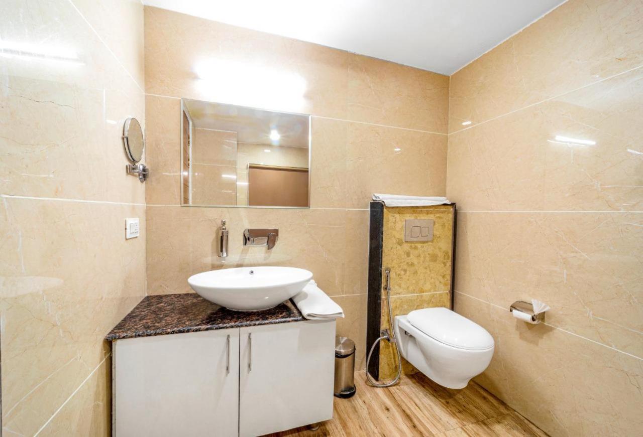 Hotel Divine Lakshmi Ganga Рішикеш Екстер'єр фото